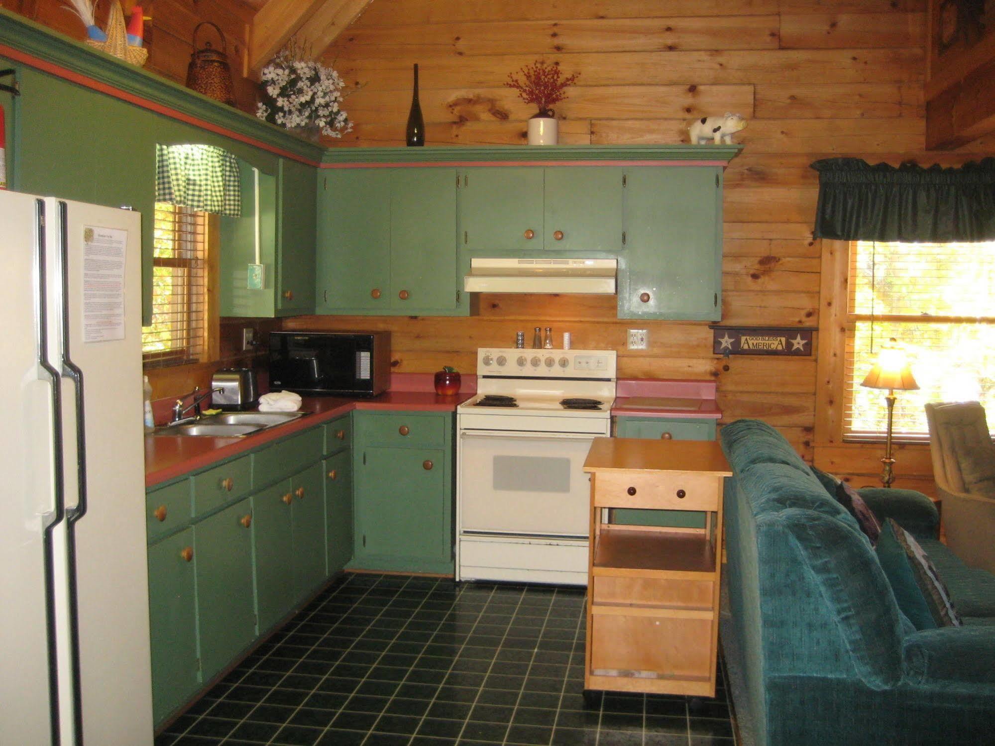 Mountain Top Inn And Resort Warm Springs Exterior foto
